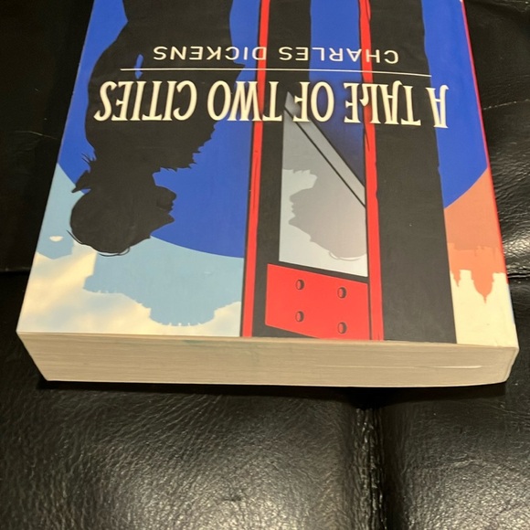 Book: A Tale of Two Cities by Charles Dickens classic story - Picture 11 of 11